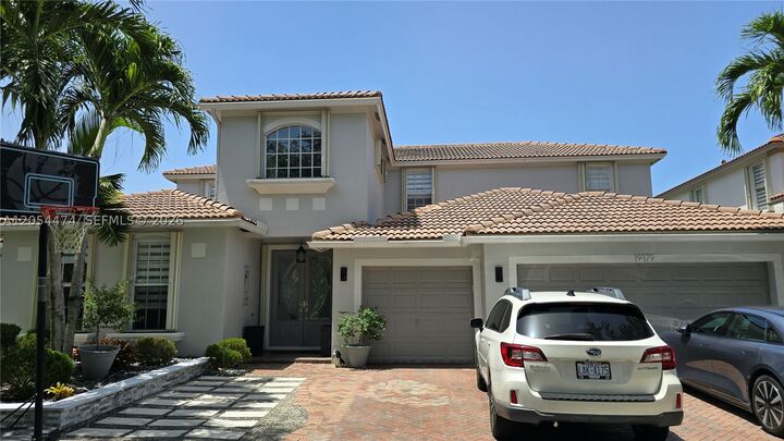 Property Photo: 19179 S Gardenia Ave 0 FL 33332