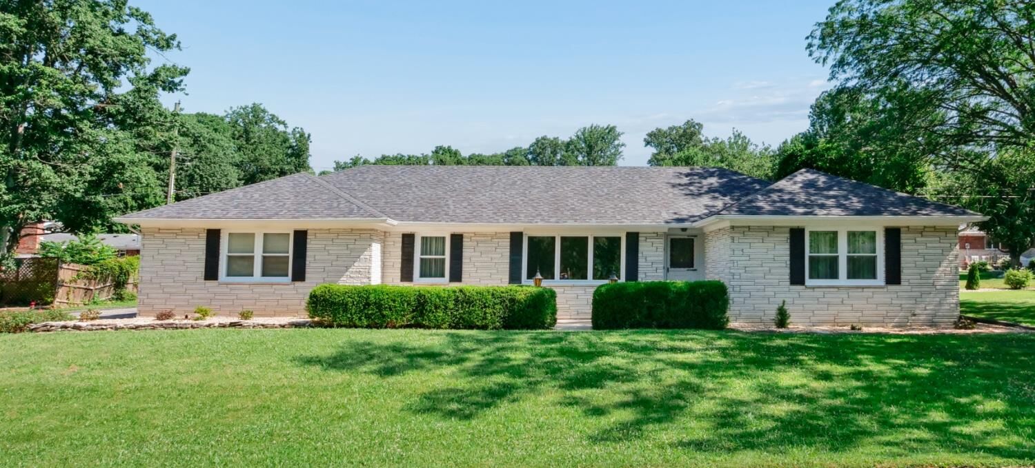 Property Photo:  58 Hunters Lane  IN 47006 