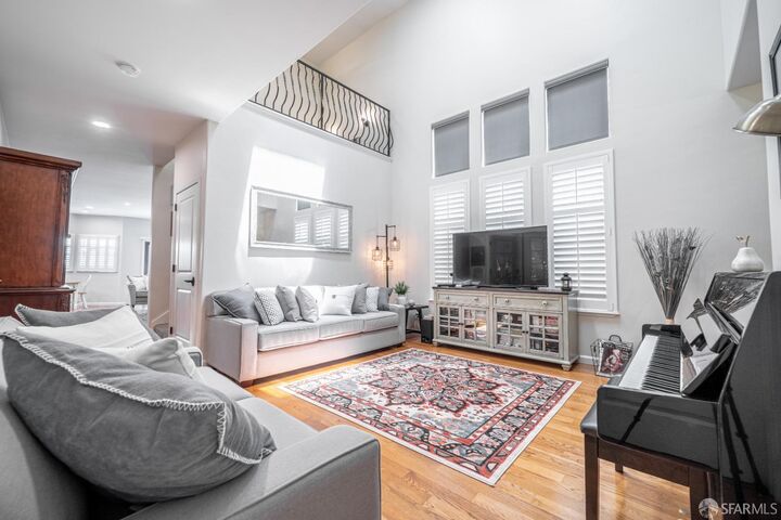 Property Photo: 435 B Street CA 94014