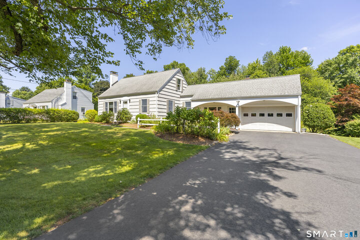 Property Photo:  460 Oak Avenue  CT 06410 