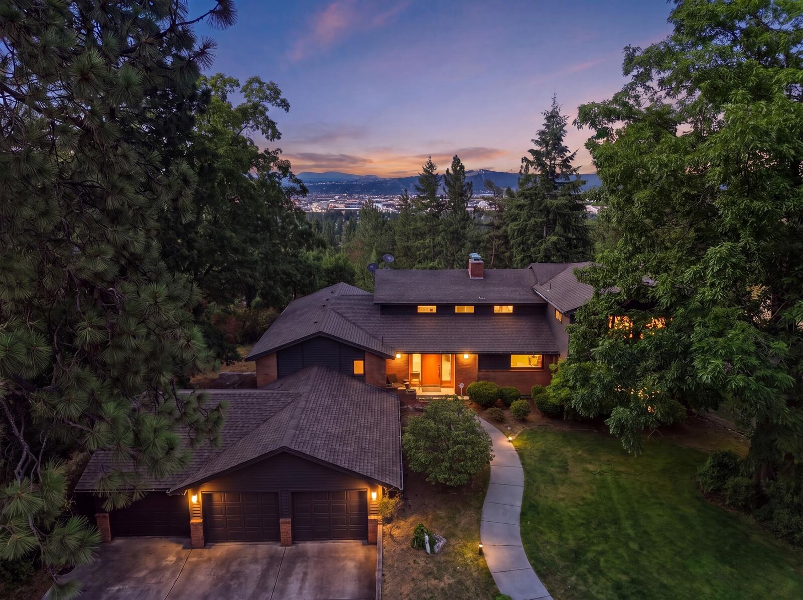 Property Photo: 4203 E 18th Ave WA 99223