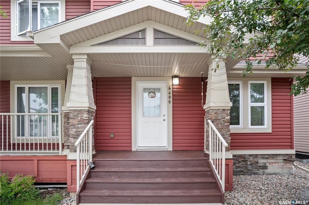 Property Photo: 4406 Green Olive Way SK S4V 3H5