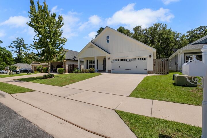 Property Photo:  2243 Wabash Trail  FL 32303 
