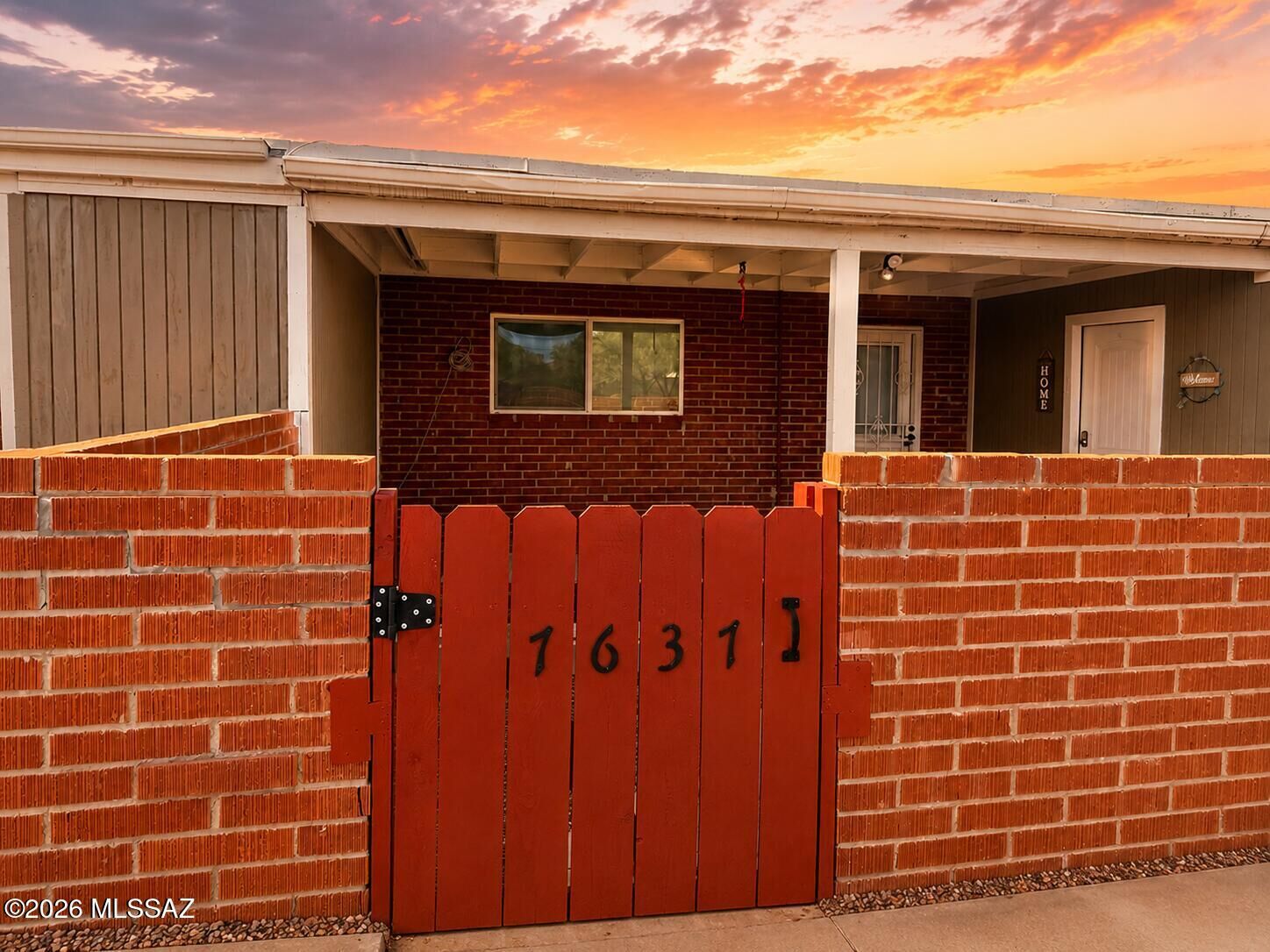 Property Photo:  7637 E Golf Links Road  AZ 85730 
