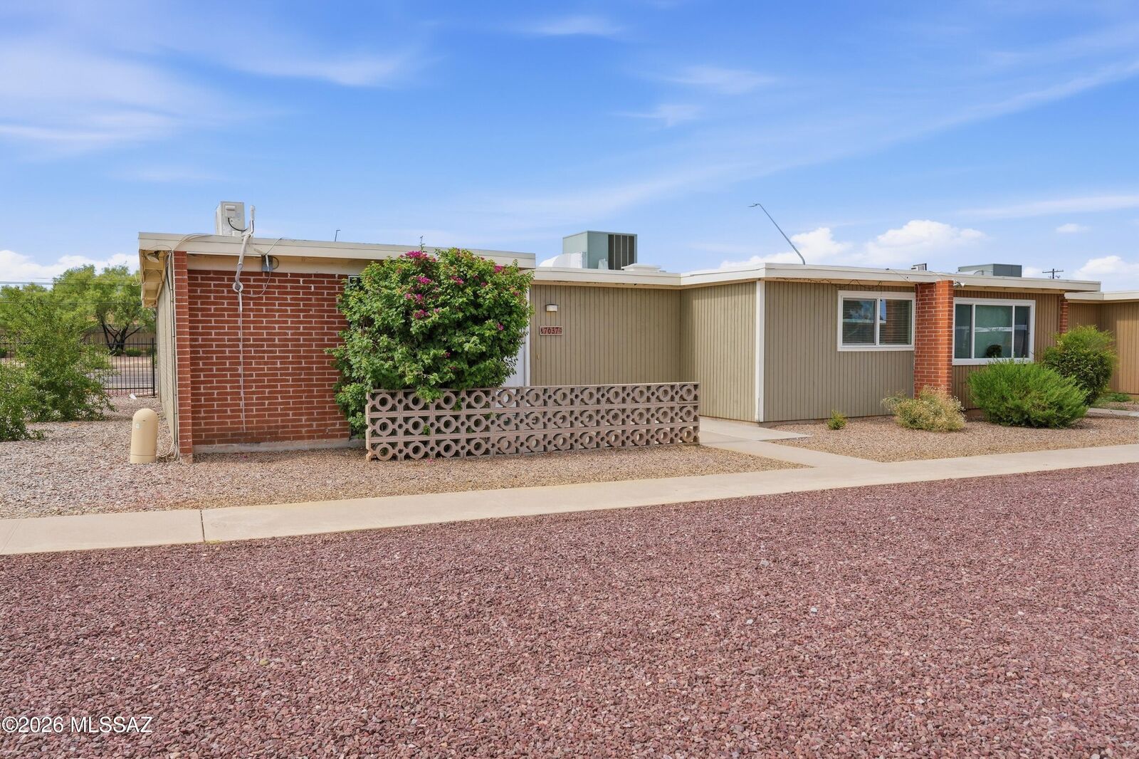 Property Photo: 7637 E Golf Links Road AZ 85730