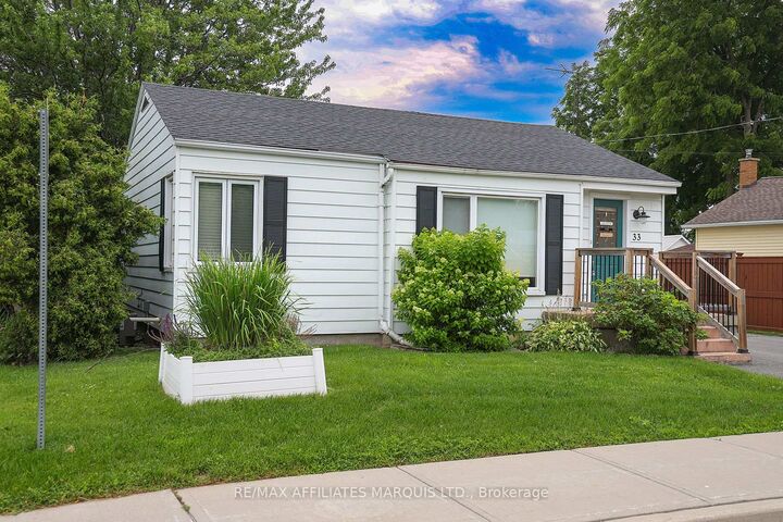 Property Photo: 33 Ontario Street ON K0C 1X0