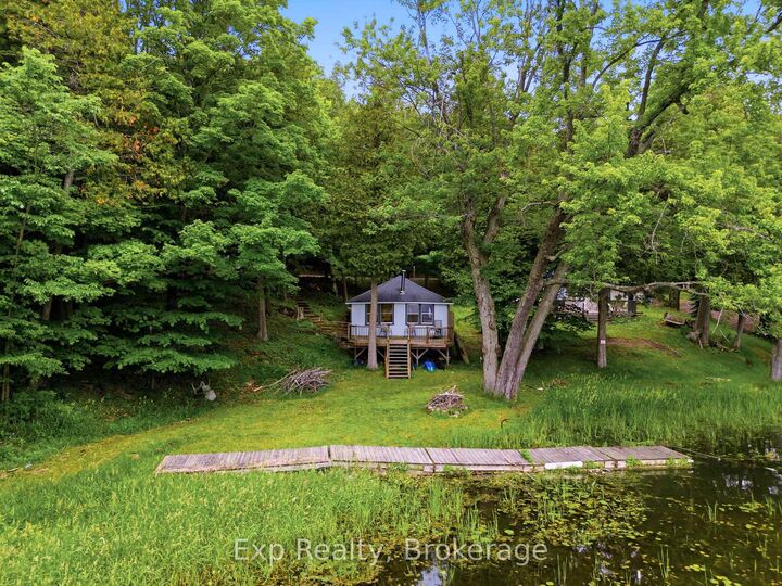 2077 Hambly Lane — photo 1