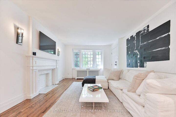 Property Photo: 42 Strathgowan Avenue Main ON M4N 1B9