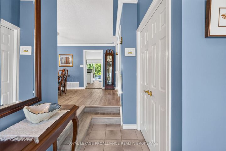 Property Photo:  657 Roosevelt Drive  ON K7M 8T8 