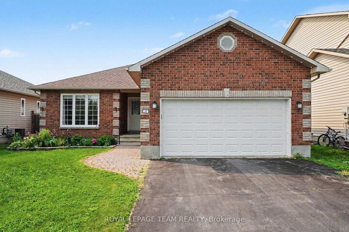 Property Photo: 33 Prime Place ON K7C 4V6