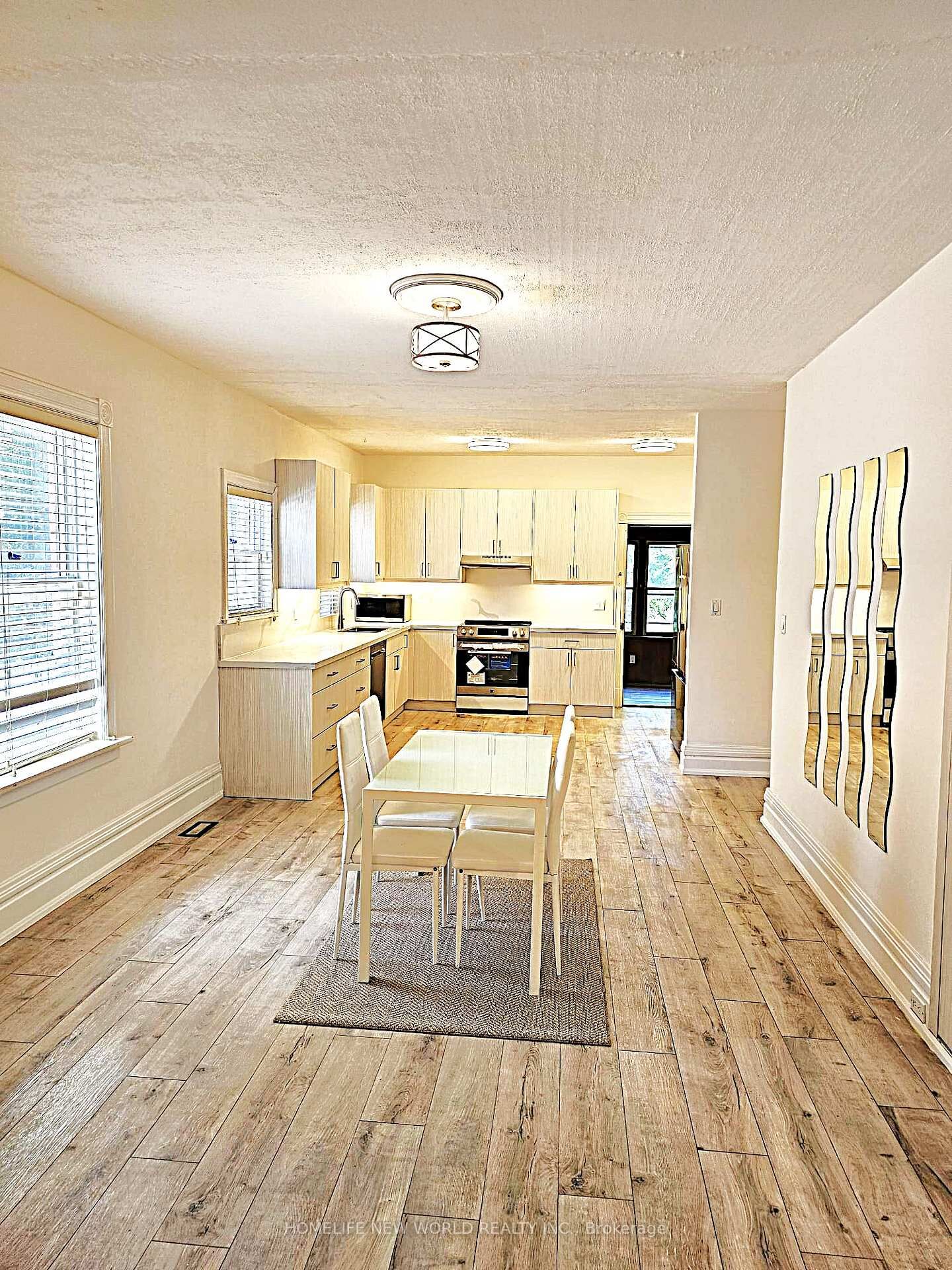Property Photo: 184 Prospect Street ON L3Y 3T6