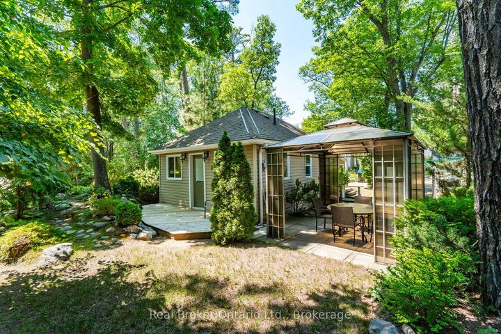 224 Tiny Beaches Road S Road — photo 1