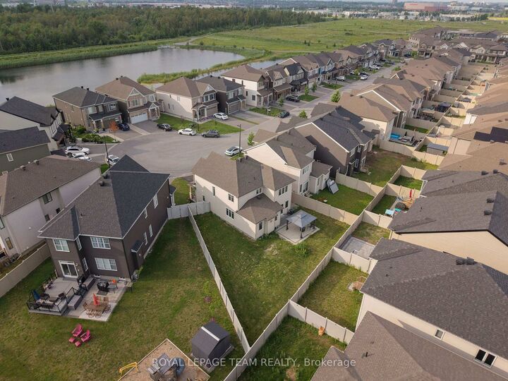 Property Photo: 153 Unity Place ON K2S 2Y8