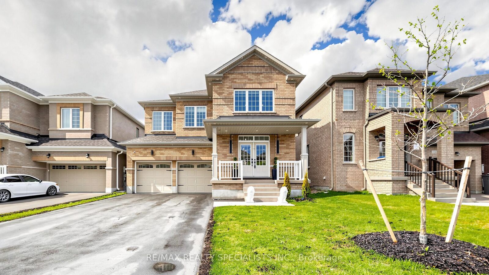 Property Photo: 250 Chippewa Avenue ON L9V 3Y3