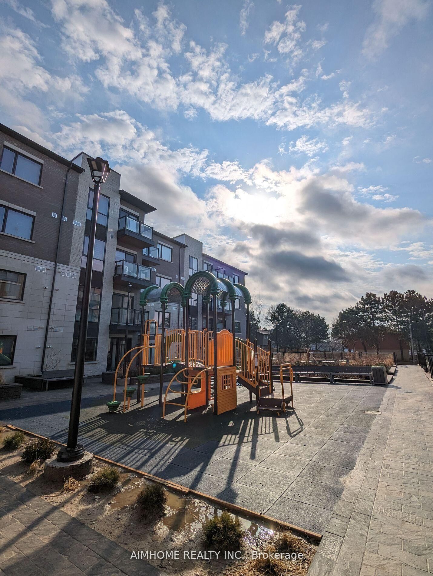 Property Photo:  60 Morecambe Gate 209  ON M1W 2N6 