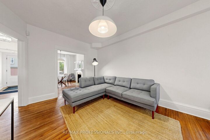 Property Photo:  368 Howland Avenue  ON M5R 3B9 