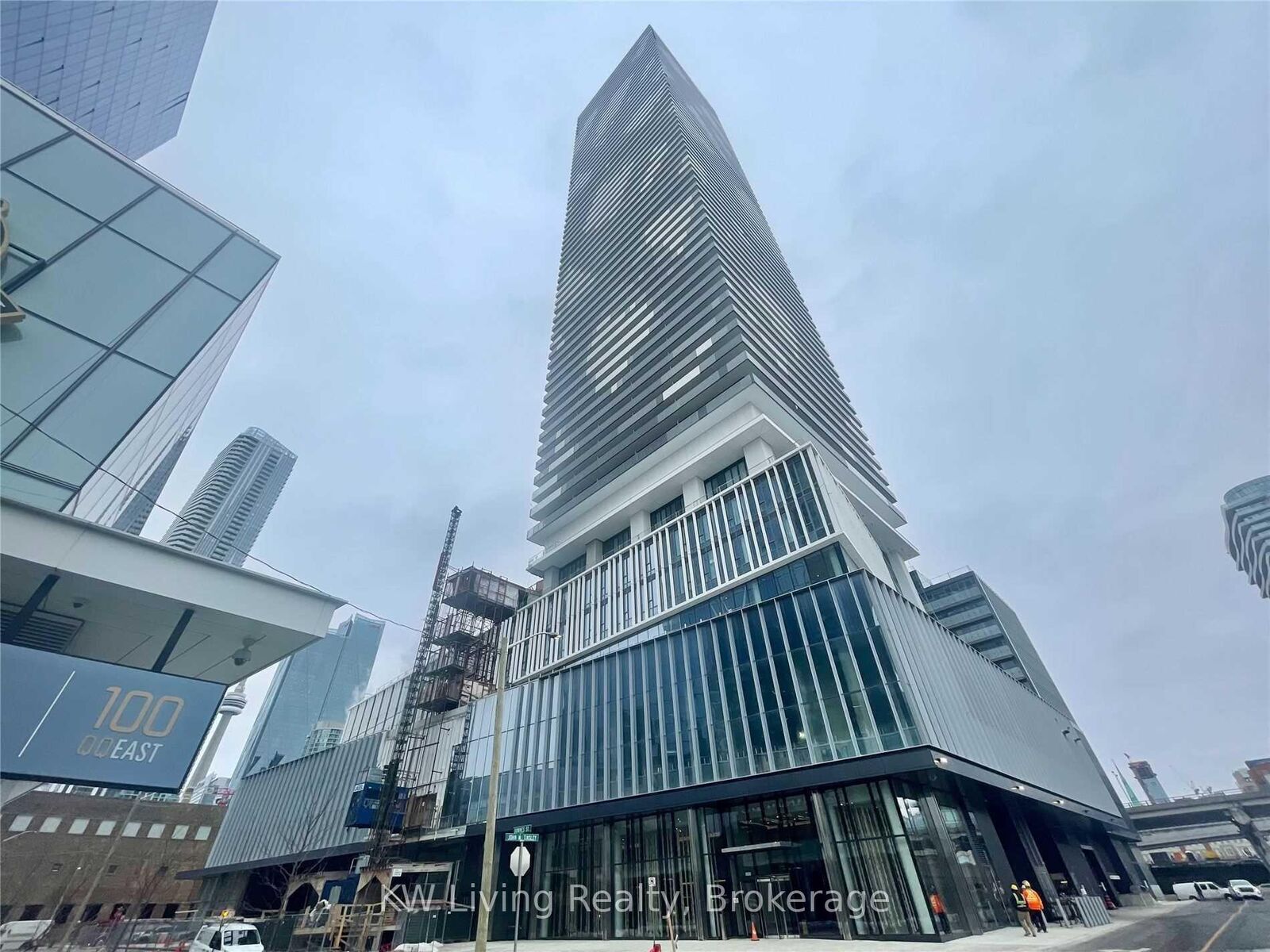 Property Photo:  138 Downes Street 918  ON M5E 0E4 