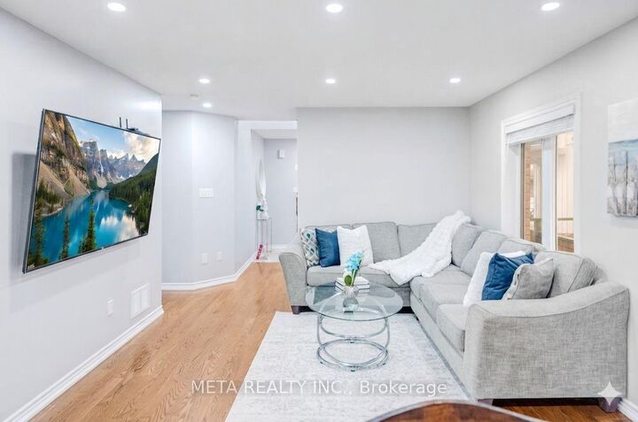 Property Photo: 10 Broome Avenue ON L1E 0B1
