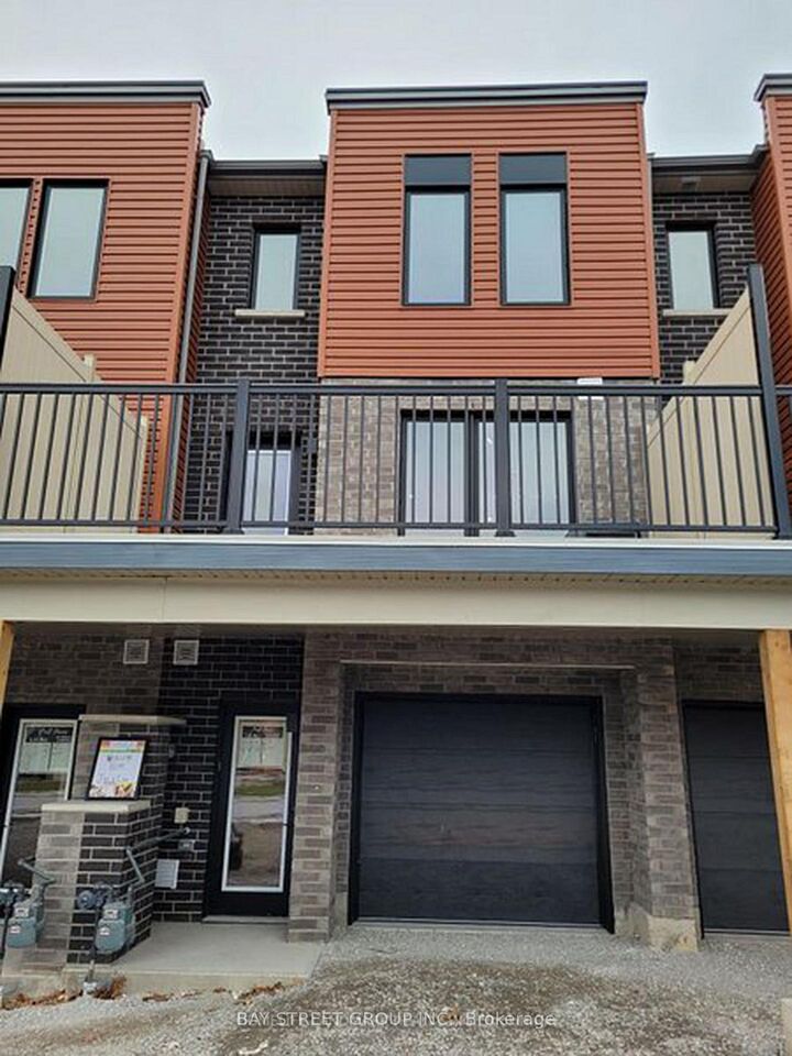 Property Photo: 27 Fairlane Avenue ON L9J 0N1