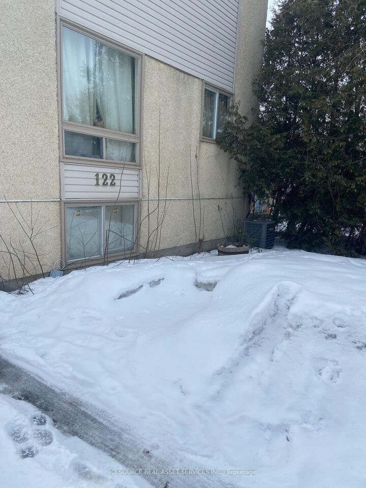 Property Photo:  122 Rothesay Drive  ON K2L 1P1 