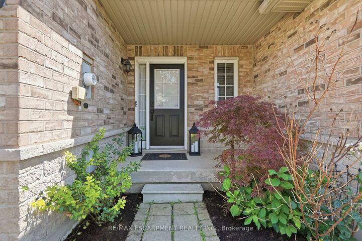 Property Photo: 39 Panabaker Drive 12 ON L9G 0A2