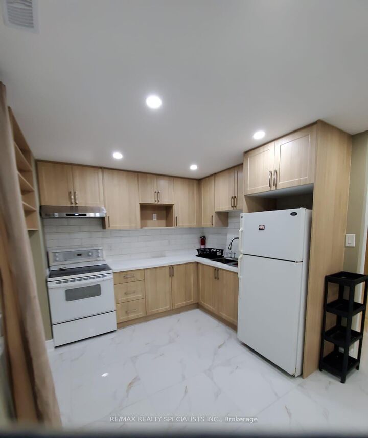 Property Photo:  42 Skylark Drive Basement  ON L4H 2C4 