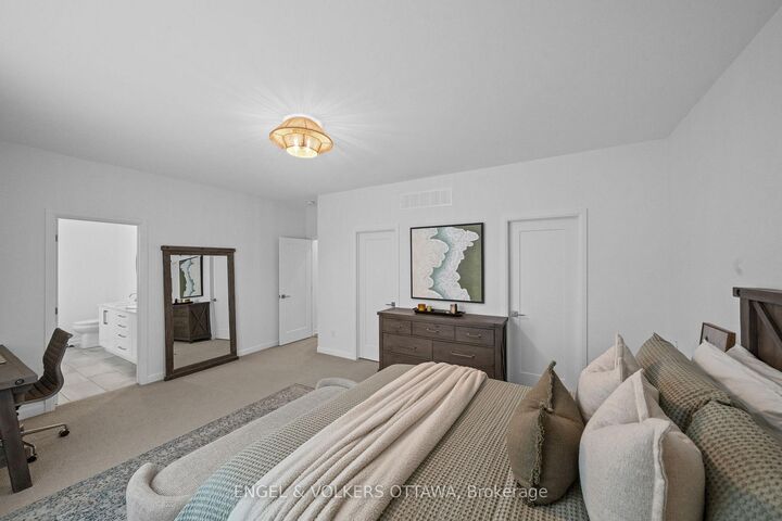 Property Photo: 611 Ribbon Street ON K4M 0M8