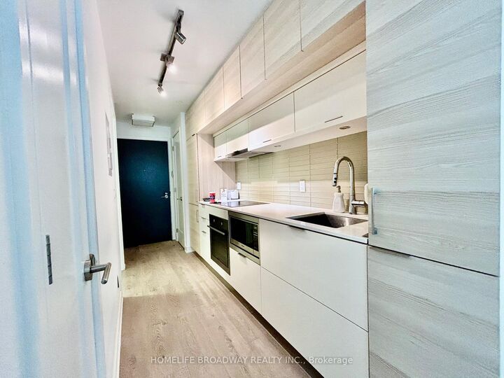Property Photo: 88 Scott Street 1602 ON M5E 0A9