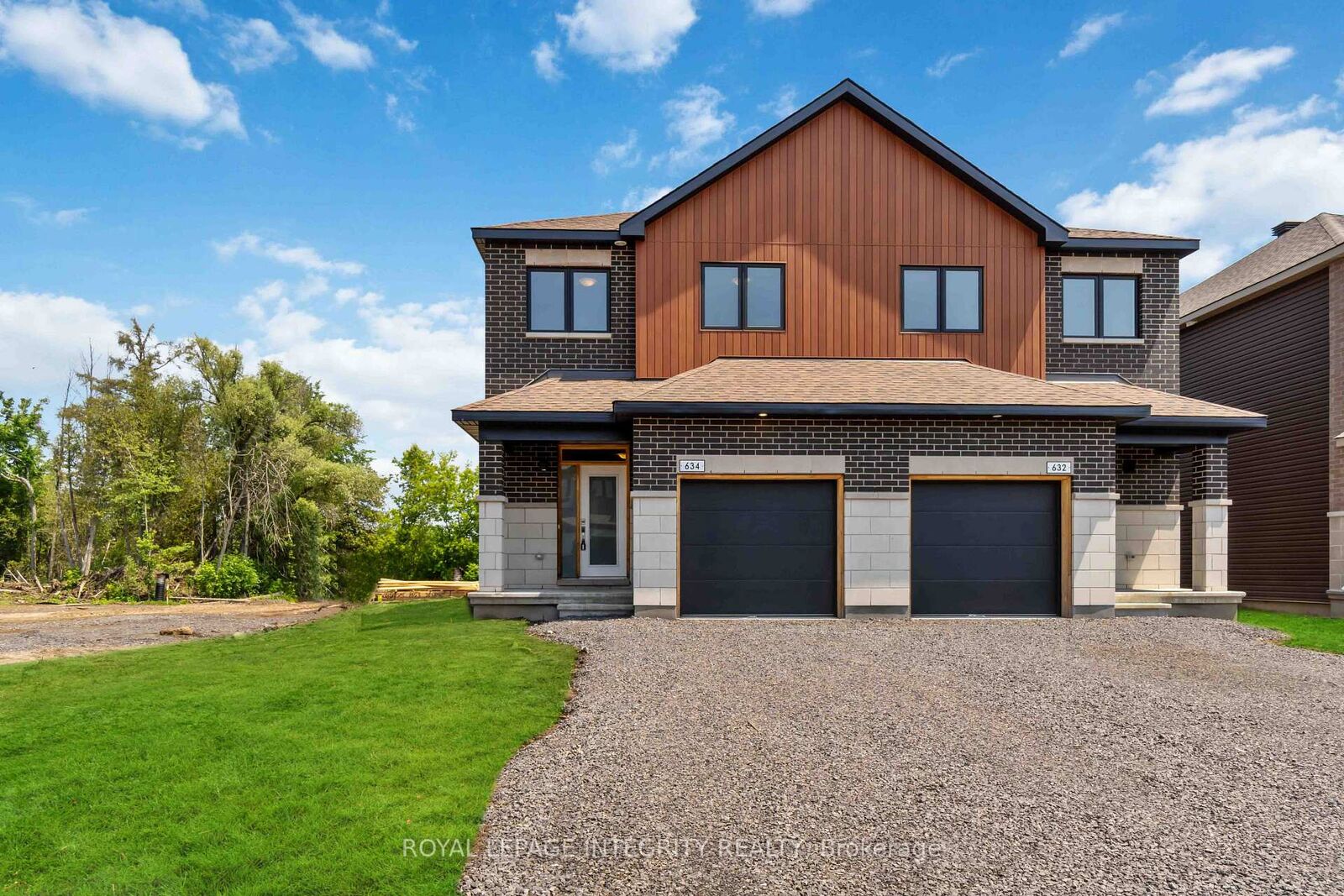 Property Photo:  634 Fisher Street  ON P1B 2E6 
