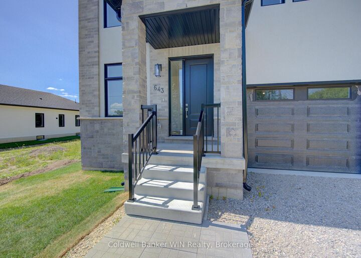 Property Photo:  643 Martin Street  ON N0G 2L3 