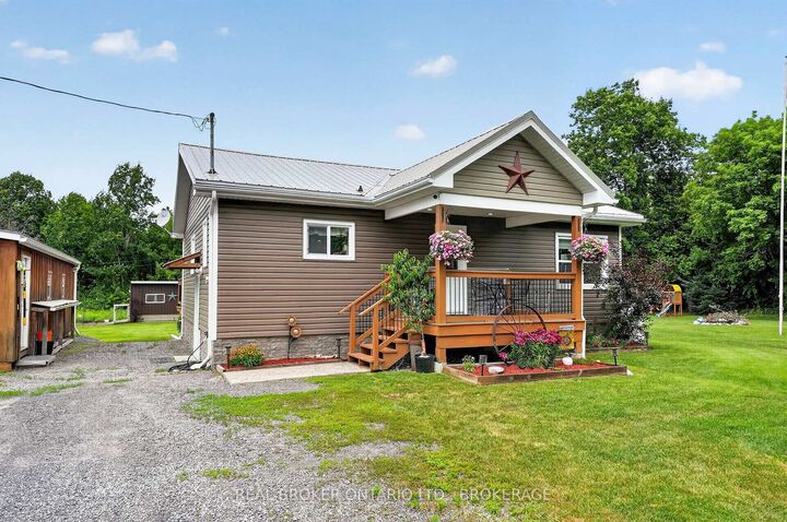 Property Photo:  17137 Quail Road  ON K0C 1V0 