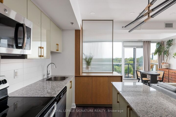 Property Photo: 11 Superior Avenue 908 ON M8V 0A7