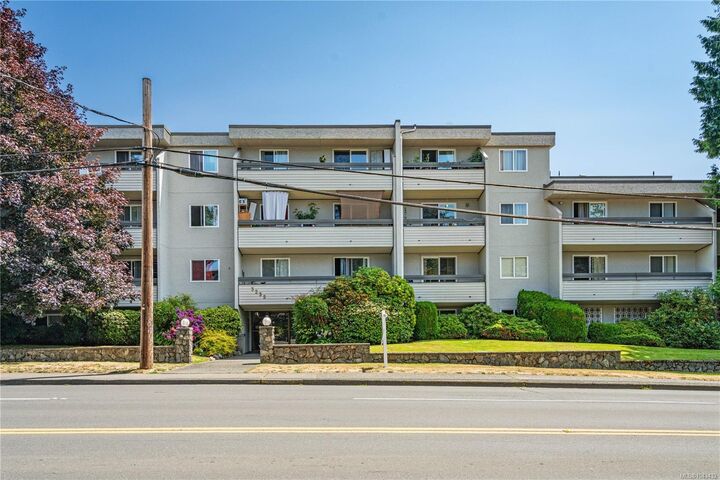3235 Quadra St #209 — photo 1
