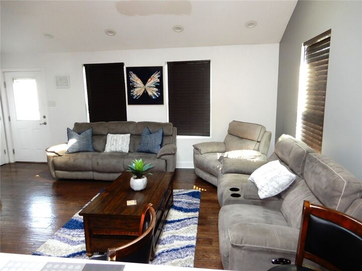 Property Photo:  636 Euclid Ave  PA 15317 