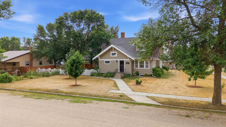 Property Photo: 401 O' Gorman Street SD 57450