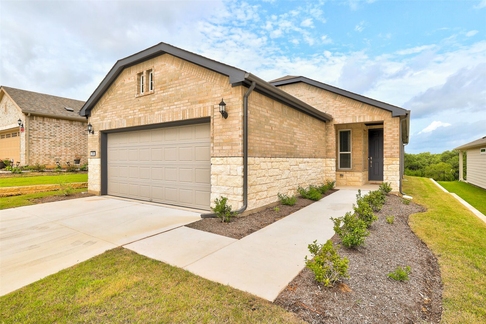 Property Photo:  310 Livewater Lane  TX 78633 
