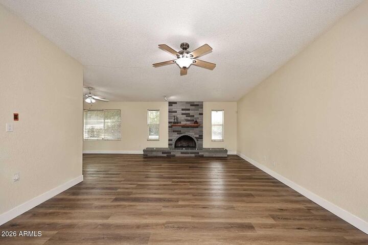 Property Photo:  17640 N 1st Place N  AZ 85022 