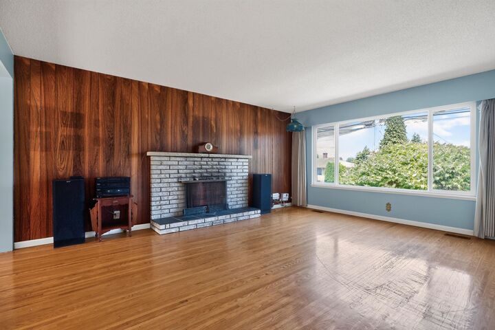 Property Photo: 11446 94 Avenue BC V4C 3R2