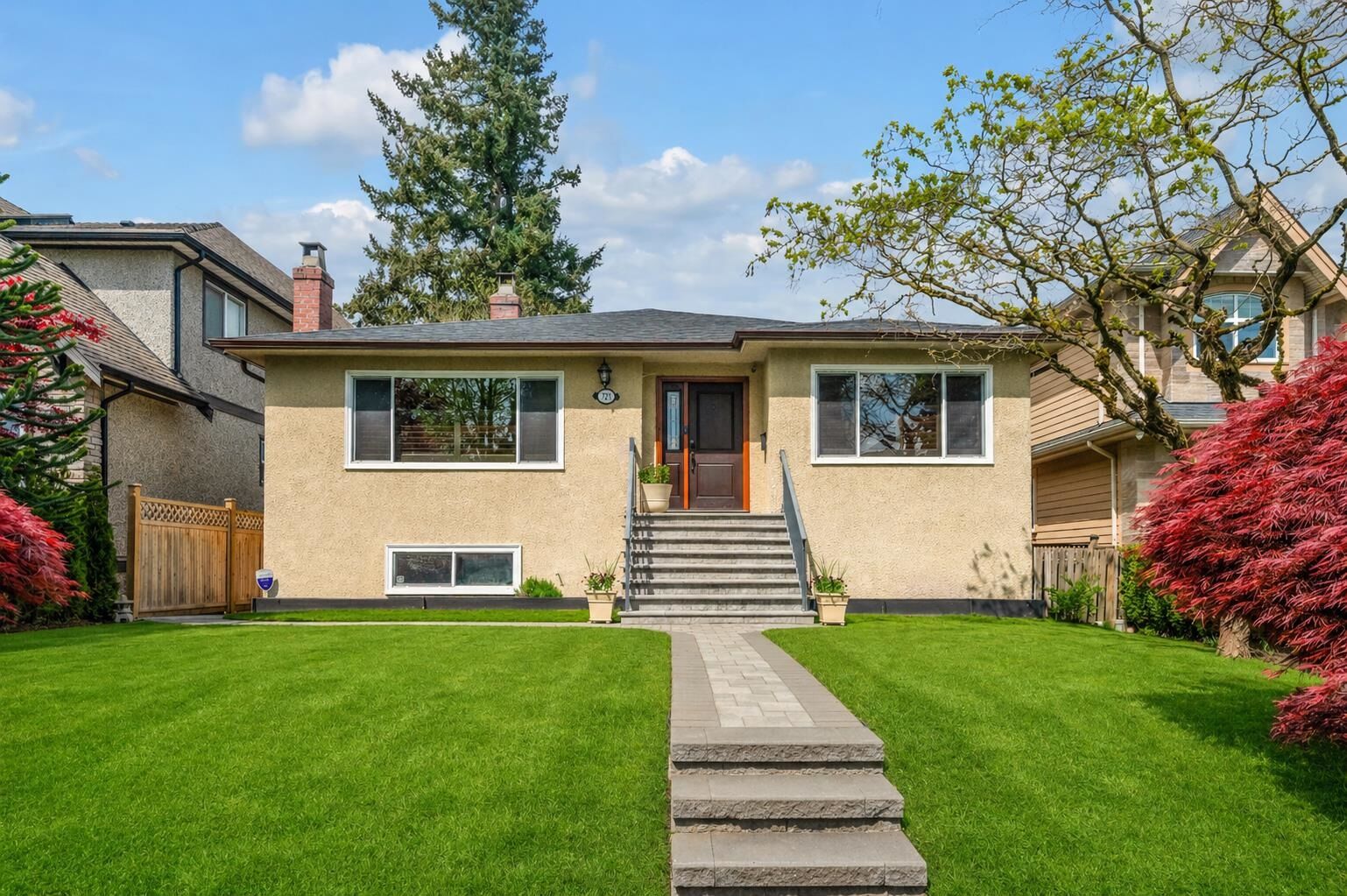 Property Photo: 727 W 66th Avenue BC V6P 2R4