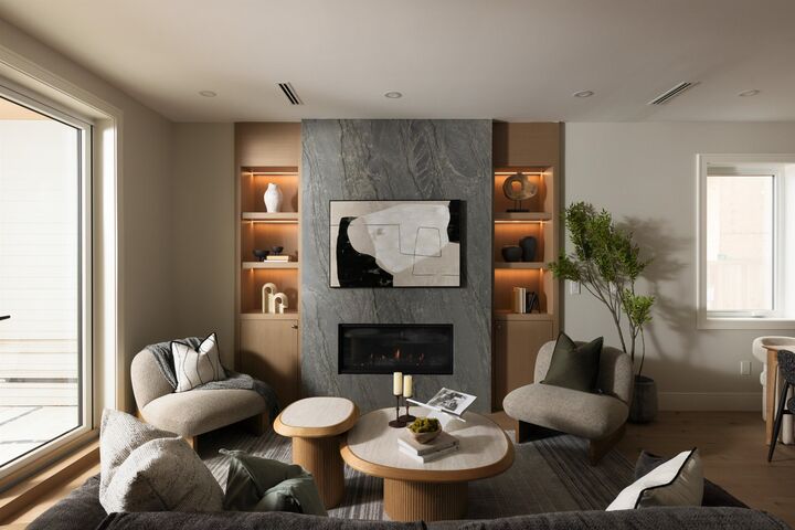 Property Photo: 242 E 20th Avenue 2 BC V5V 1M1