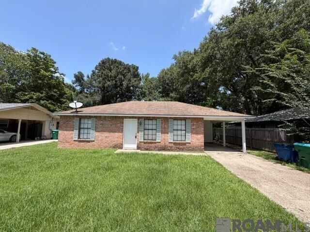 Property Photo: 223 Pin Oak St LA 70726