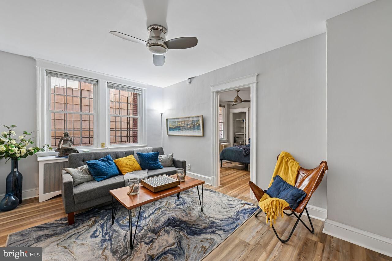 Property Photo:  414 Seward Square SE 104  DC 20003 