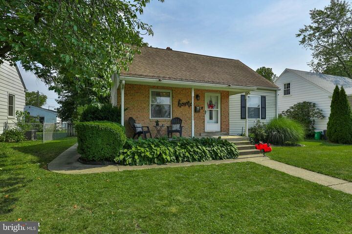 Property Photo: 2310 E Woodlawn Street PA 18109