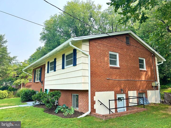 Property Photo: 7111 Norwalk Street VA 22043