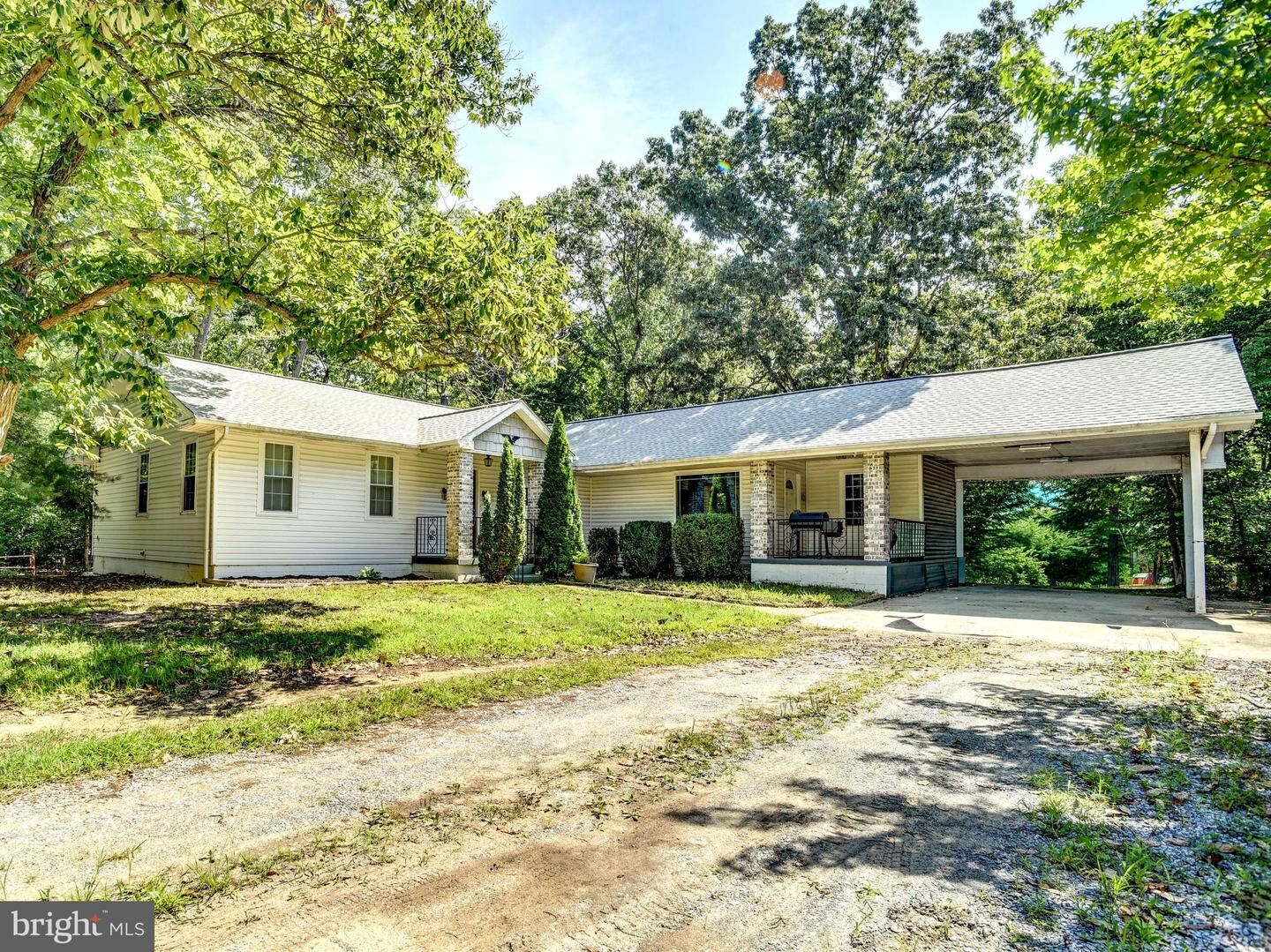 Property Photo:  16500 Bealle Hill Road  MD 20601 