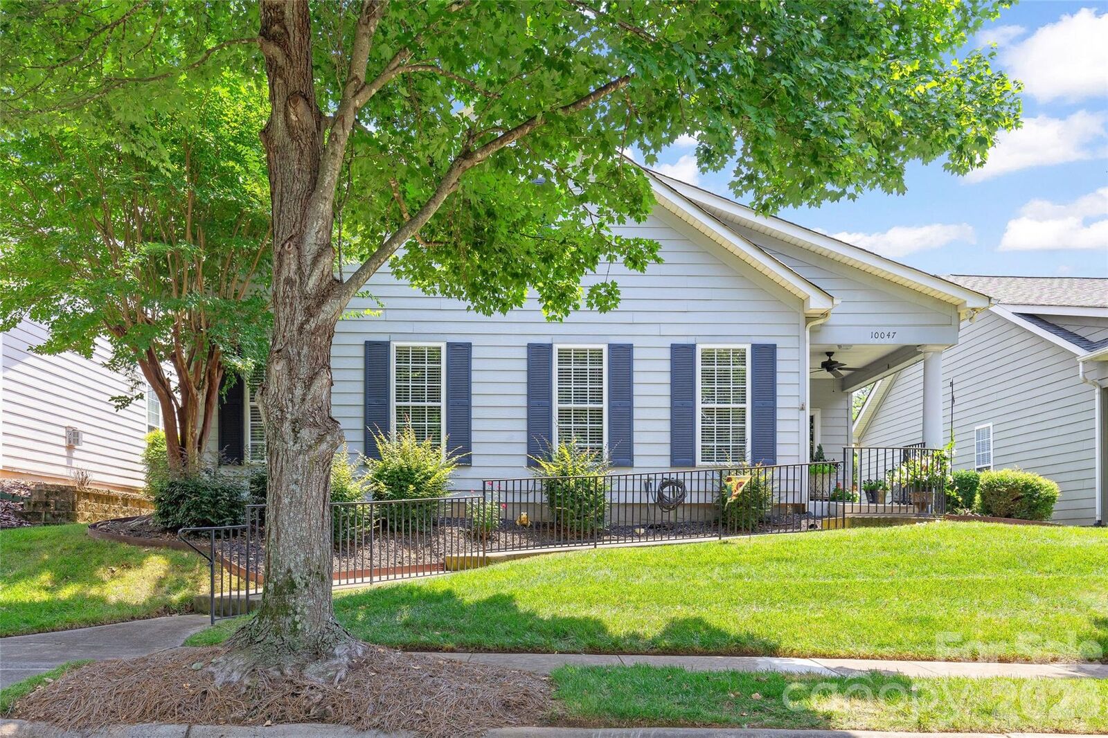 Property Photo: 10047 Bishops Gate Boulevard NC 28134
