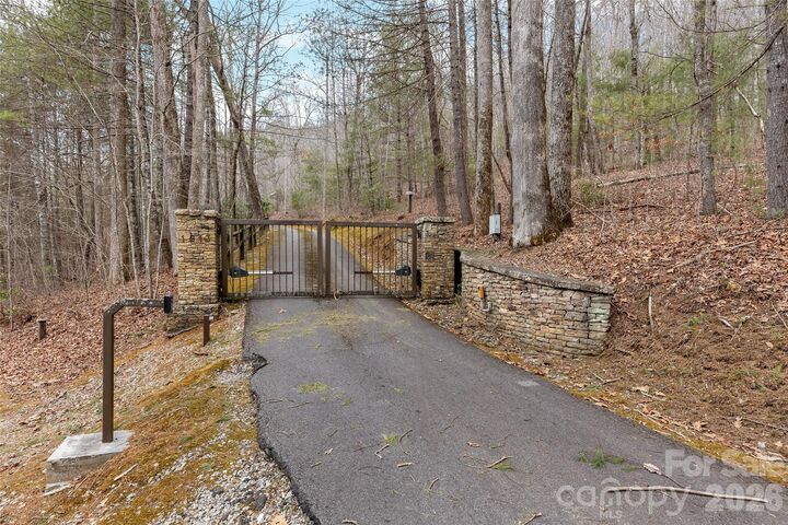 Property Photo: 1213 Lost Valley Road NC 28775