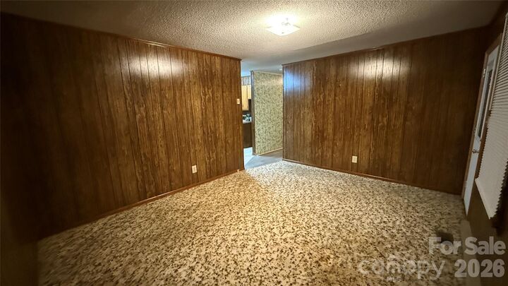 Property Photo: 4072 Beach Road NC 28638