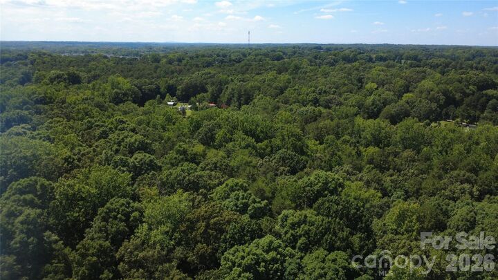Property Photo: 8680 Hills Dell Drive NC 28027
