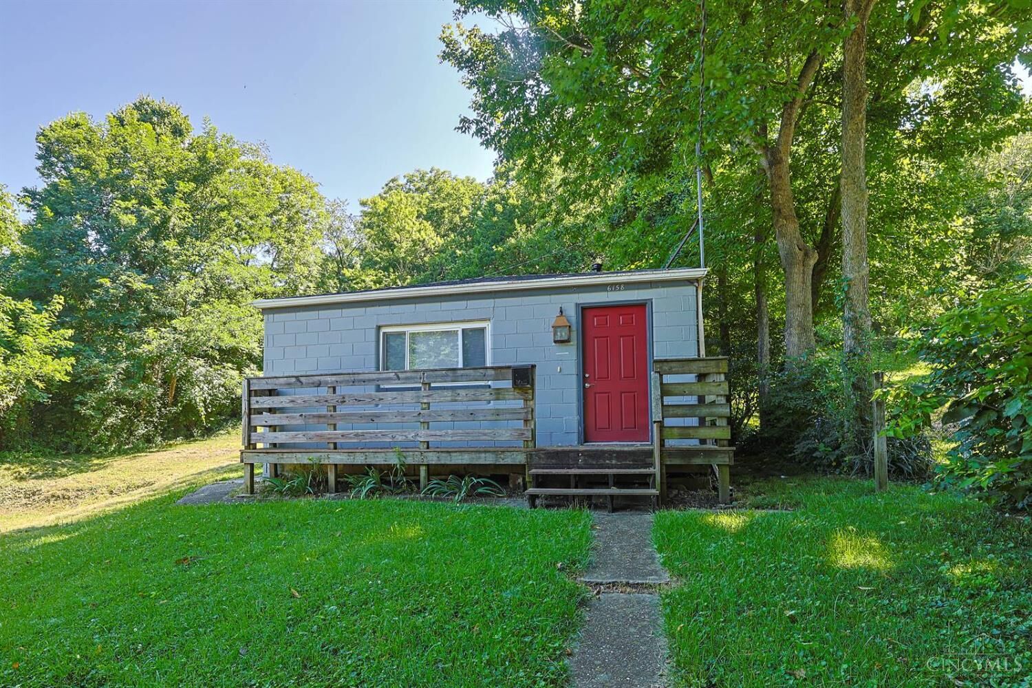 Property Photo: 6158 Hillside Avenue OH 45233